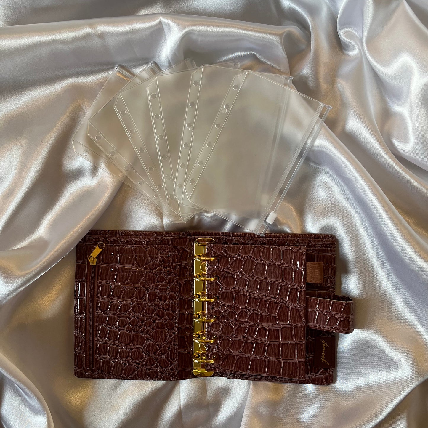CROC A7 BINDER - Brown